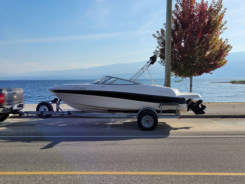 Boat for sale in Kelowna Four Winns 180LE